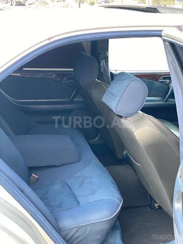 Mercedes E 230 1996, 325,806 km - 2.3 l - Gəncə