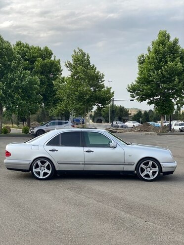 Mercedes E 230 1996, 325,806 km - 2.3 l - Gəncə