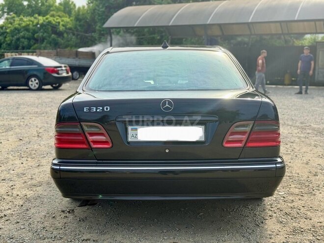 Mercedes E 320 2001, 361,000 km - 3.2 л - Astara