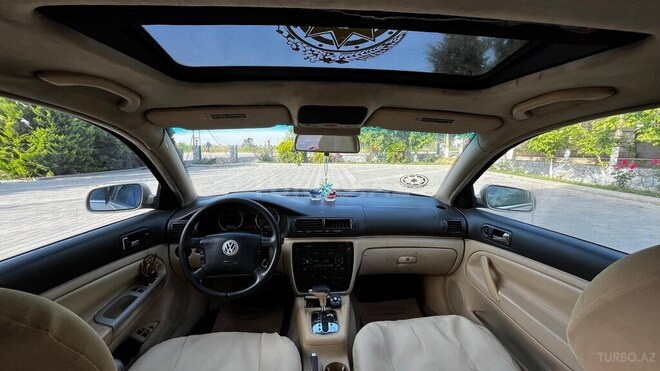 Volkswagen Passat 2001, 430,000 km - 1.8 l - Saatlı