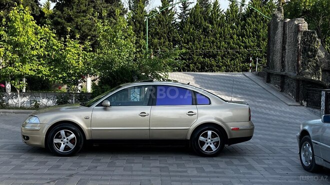 Volkswagen Passat 2001, 430,000 km - 1.8 l - Saatlı