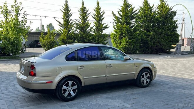 Volkswagen Passat 2001, 430,000 km - 1.8 l - Saatlı