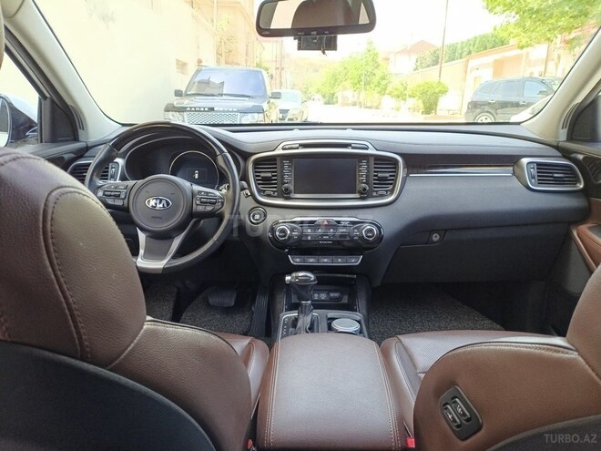 Kia Sorento-8