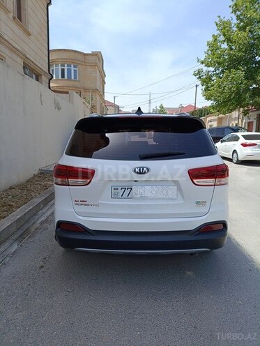 Kia Sorento-11