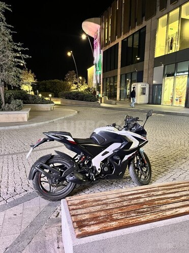 Bajaj Pulsar RS 200 2024, 4,200 km - 0.2 l - Bakı