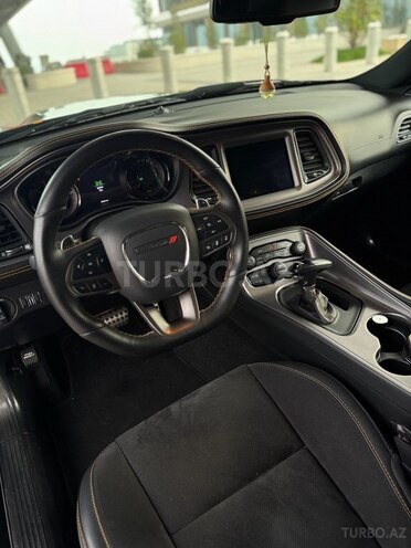 Dodge Challenger 2023, 16,000 km - 3.6 л - Bakı