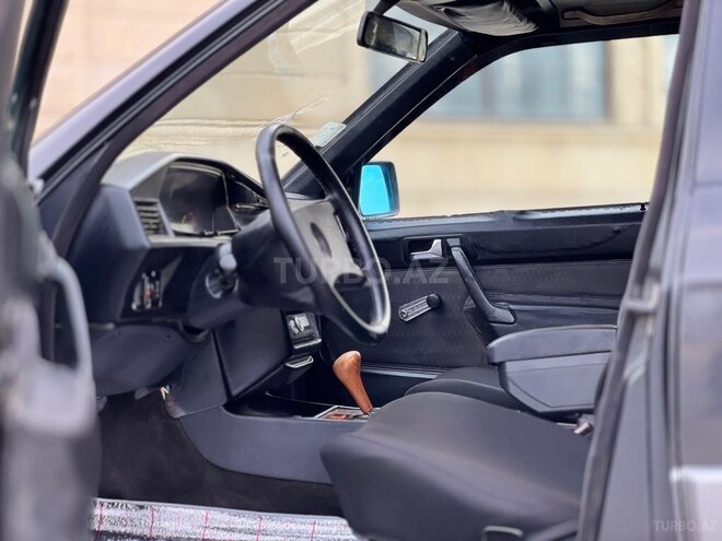 Mercedes 190 1991, 215,300 km - 2.0 l - Bakı