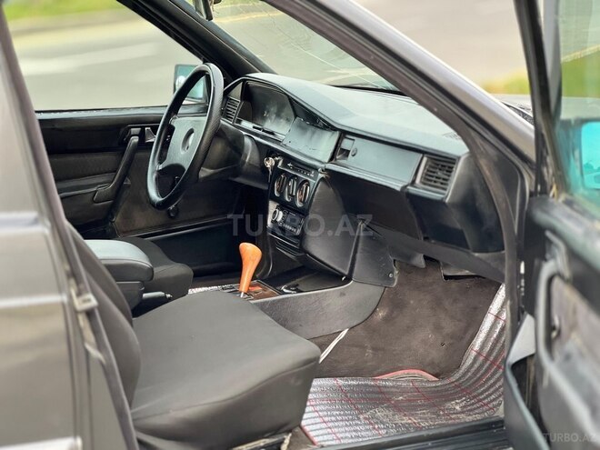 Mercedes 190 1991, 215,300 km - 2.0 l - Bakı