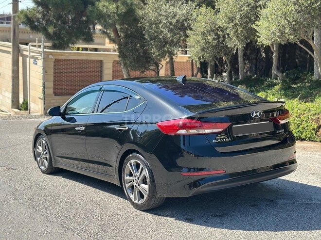 Hyundai Elantra 2016, 145,726 km - 2.0 l - Bakı