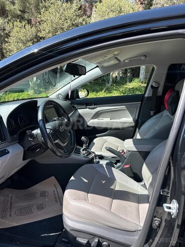 Hyundai Elantra 2016, 145,726 km - 2.0 l - Bakı