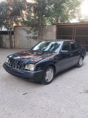 Mercedes C 200 1995, 450,000 km - 2.0 l - Bakı