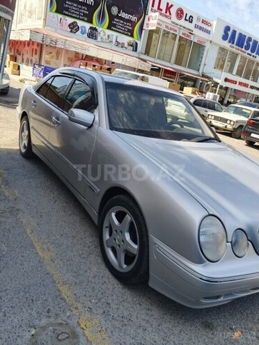 Mercedes E 220 d 2000, 576,000 km - 2.2 l - Bakı
