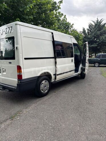 Ford Transit 2002, 330,000 km - 2.4 l - Qəbələ