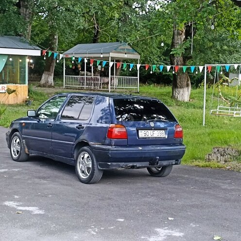 Volkswagen Golf 1994, 212,000 km - 1.8 l - İsmayıllı