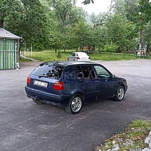 Volkswagen Golf 1994, 212,000 km - 1.8 l - İsmayıllı