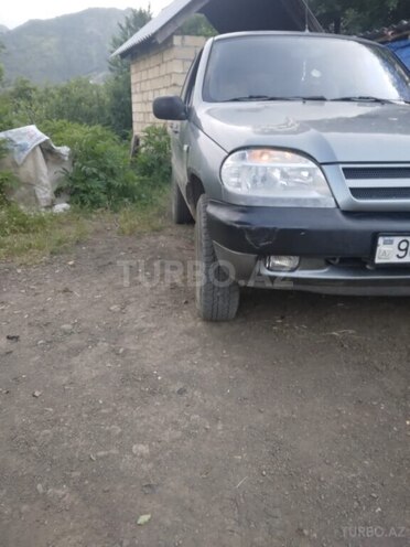 Chevrolet Niva 2008, 343,617 km - 1.7 l - Lerik
