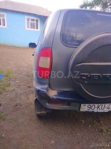 Chevrolet Niva 2008, 343,617 km - 1.7 l - Lerik