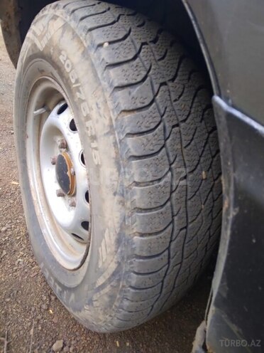 Chevrolet Niva 2008, 343,617 km - 1.7 l - Lerik