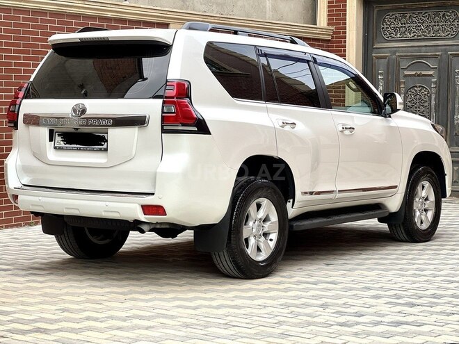 Toyota Land Cruiser Prado-8