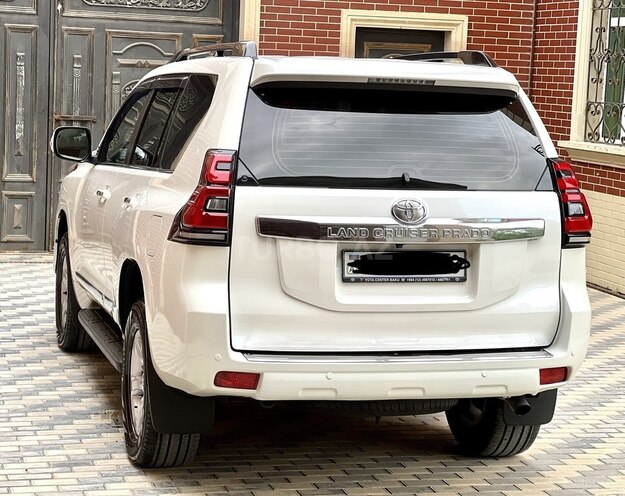 Toyota Land Cruiser Prado-9