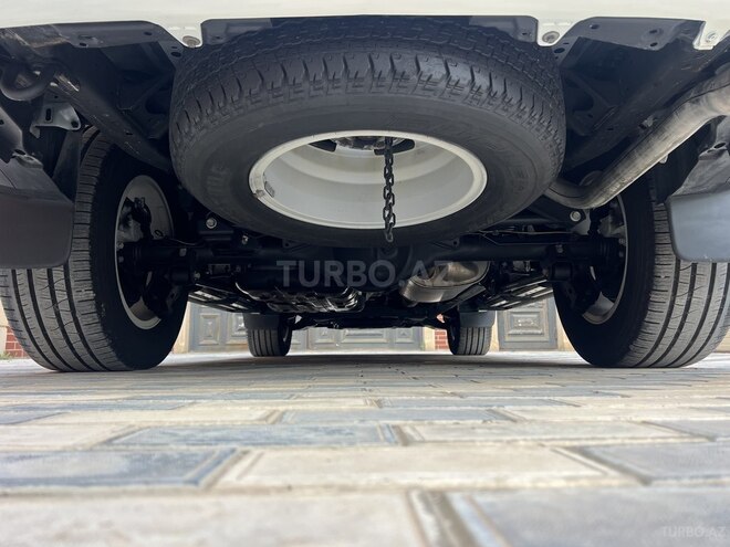 Toyota Land Cruiser Prado-18