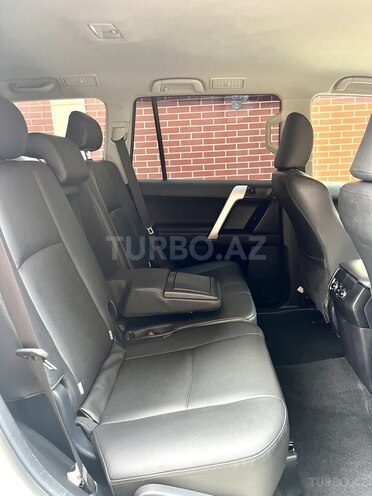 Toyota Land Cruiser Prado-14