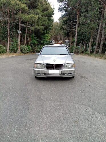 Mercedes C 180 1999, 299,422 km - 1.8 l - Bakı