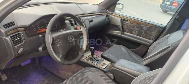 Mercedes E 240 1998, 421,123 km - 2.4 l - Bakı
