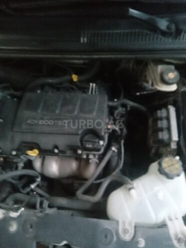 Chevrolet Aveo-8