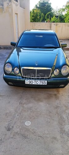 Mercedes E 240 1999, 300,000 km - 2.4 л - Gəncə