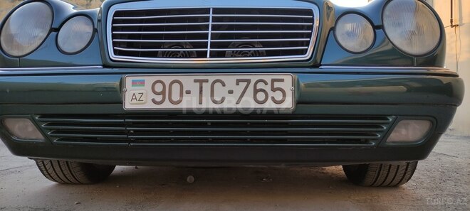 Mercedes E 240 1999, 300,000 km - 2.4 л - Gəncə