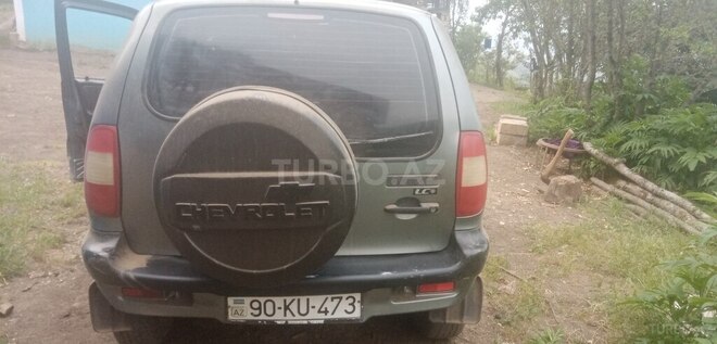 Chevrolet Niva 2008, 343,617 km - 1.7 l - Lerik
