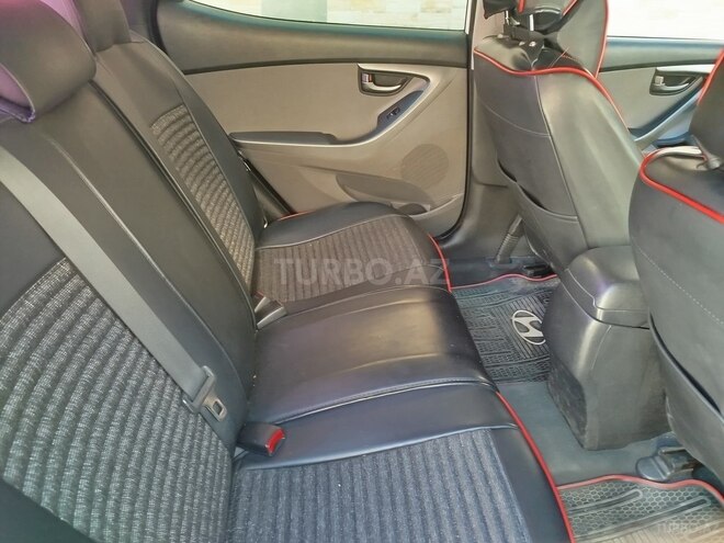 Hyundai Elantra 2015, 214,000 km - 1.8 л - Bakı