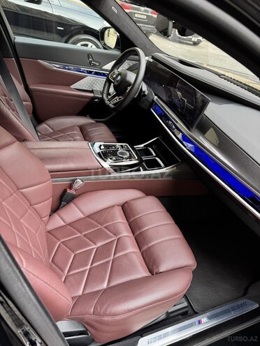 BMW 750e xDrive 2024, 28,800 km - 3.0 л - Bakı