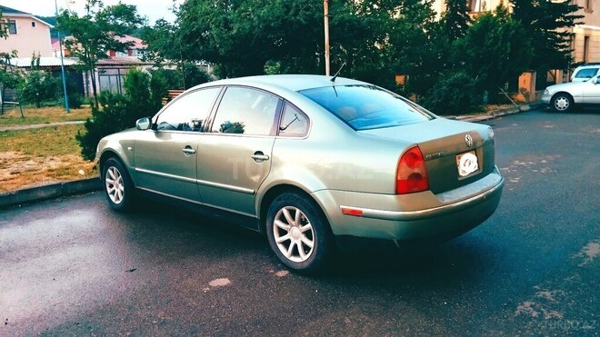 Volkswagen Passat 2003, 361,000 km - 1.8 l - Qusar