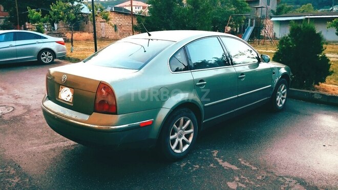 Volkswagen Passat 2003, 361,000 km - 1.8 l - Qusar