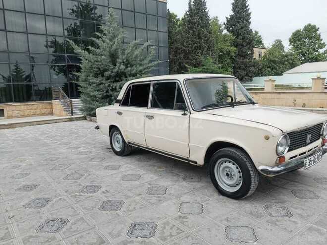 LADA (VAZ) 21011 1981, 85,000 km - 1.6 л - Qazax