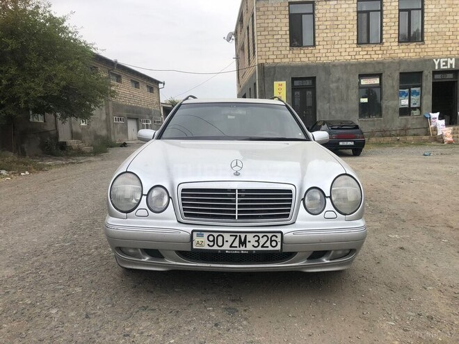 Mercedes E 240 1998, 300,000 km - 2.4 l - Gəncə