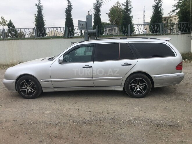 Mercedes E 240 1998, 300,000 km - 2.4 l - Gəncə