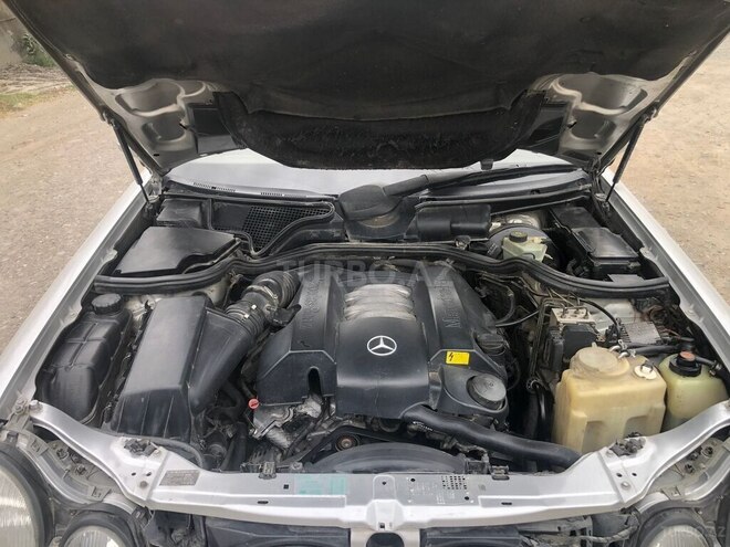 Mercedes E 240 1998, 300,000 km - 2.4 l - Gəncə