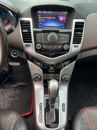 Chevrolet Cruze 2015, 118,000 km - 1.4 l - Şəmkir