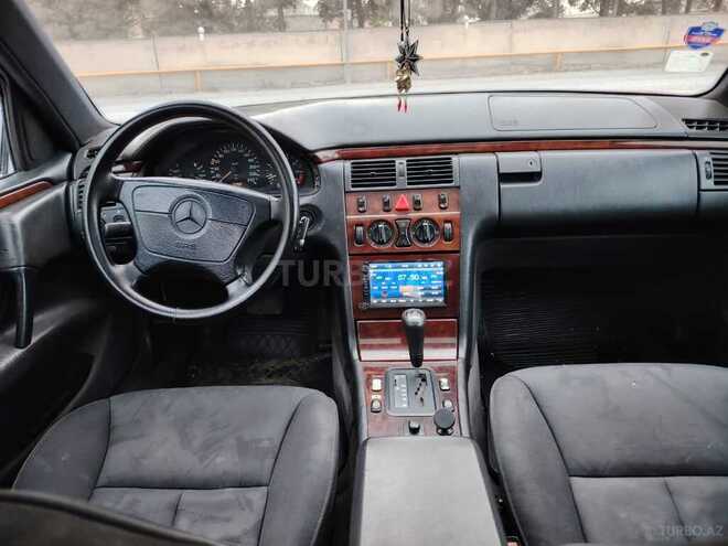 Mercedes E 200 1996, 282,000 km - 2.0 l - Sumqayıt