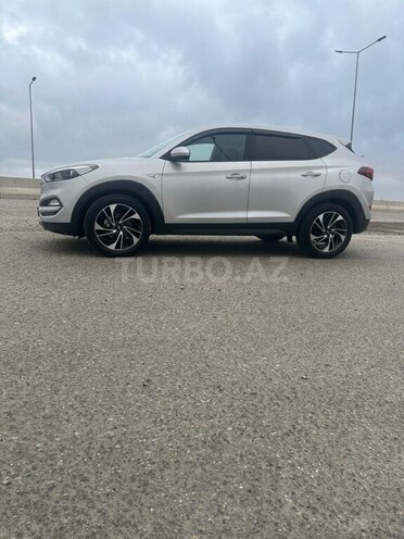 Hyundai Tucson 2017, 197,500 km - 1.7 l - Quba