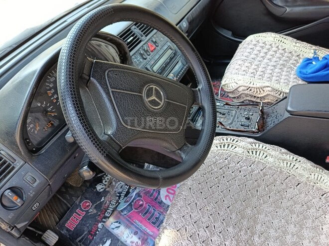 Mercedes C 200 1999, 300,000 km - 2.0 л - Bakı