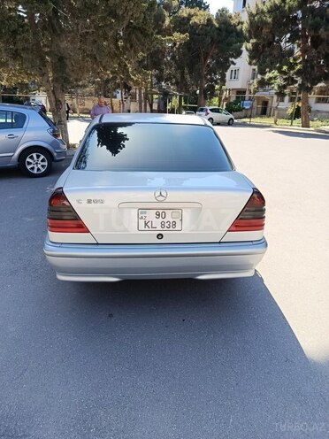Mercedes C 200 1999, 300,000 km - 2.0 л - Bakı