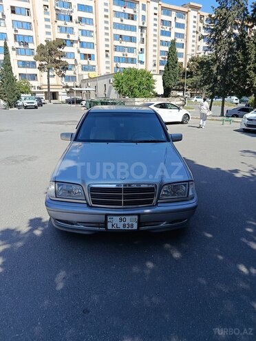 Mercedes C 200 1999, 300,000 km - 2.0 л - Bakı