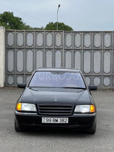 Mercedes C 280 1998, 350,000 km - 2.8 л - Quba