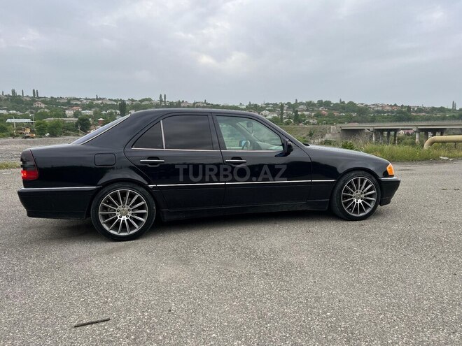 Mercedes C 280 1998, 350,000 km - 2.8 л - Quba