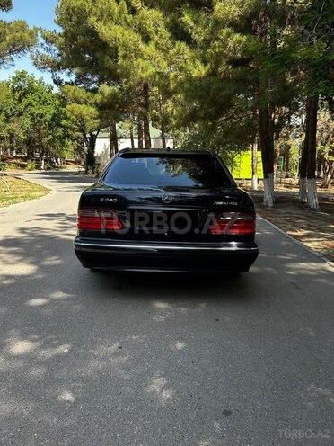 Mercedes E 240 2000, 347,612 km - 2.4 л - Xırdalan