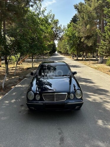 Mercedes E 240 2000, 347,612 km - 2.4 л - Xırdalan